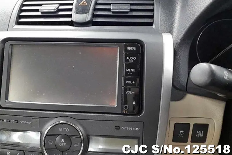 Toyota Allion in White for Sale Image 9