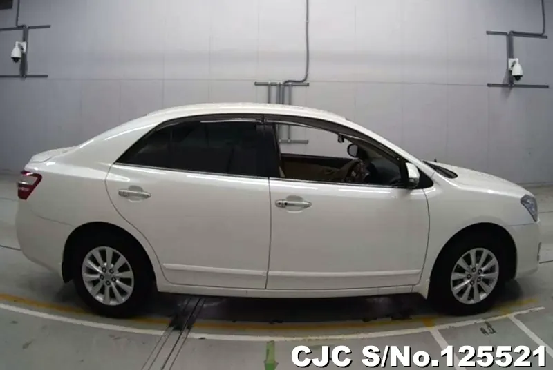 Toyota Premio in White for Sale Image 4