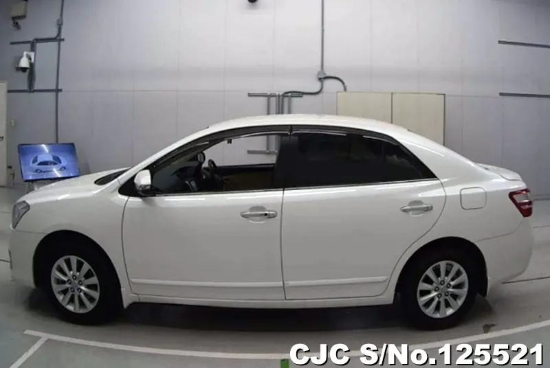 Toyota Premio in White for Sale Image 5