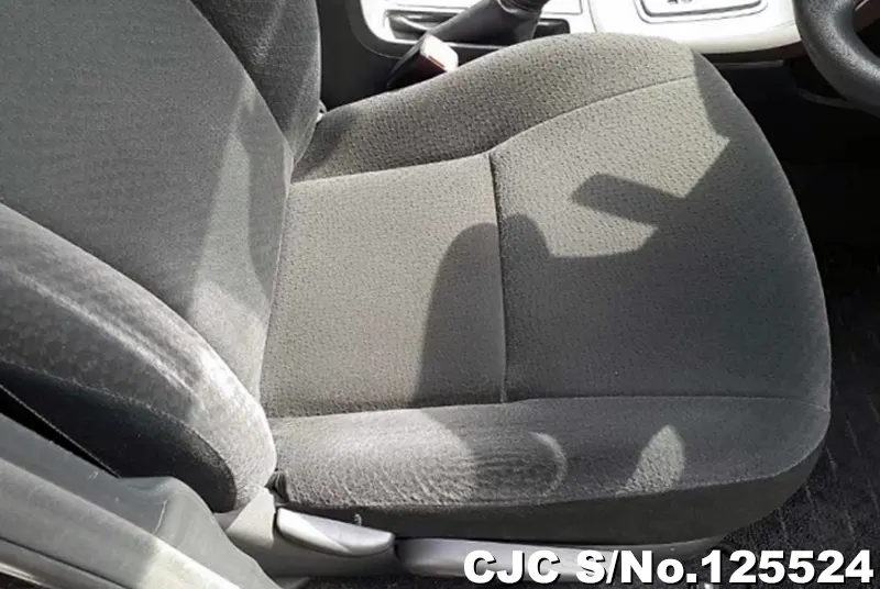 Toyota Corolla Fielder in Black for Sale Image 7