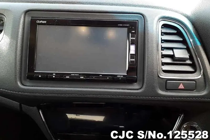 Honda Vezel in Black for Sale Image 9
