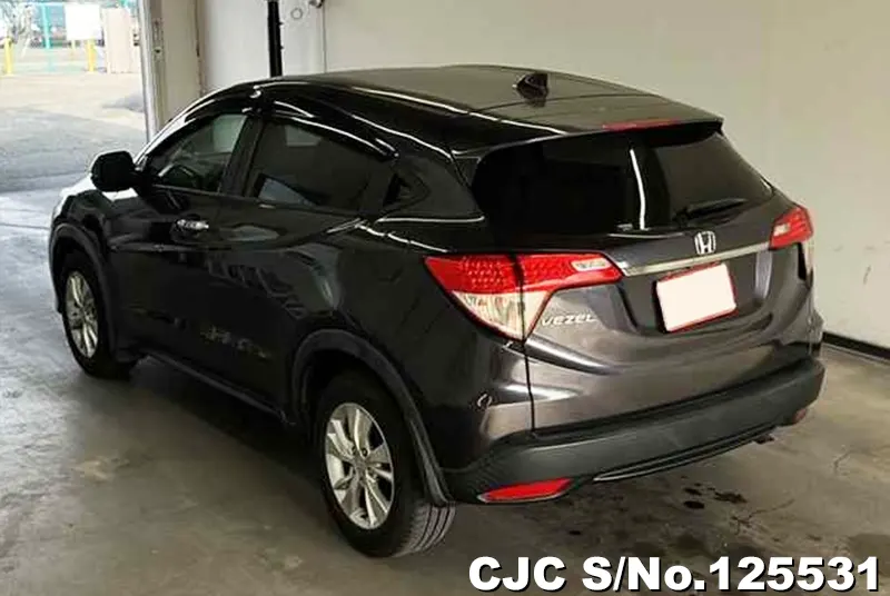 Honda Vezel in Gray for Sale Image 1