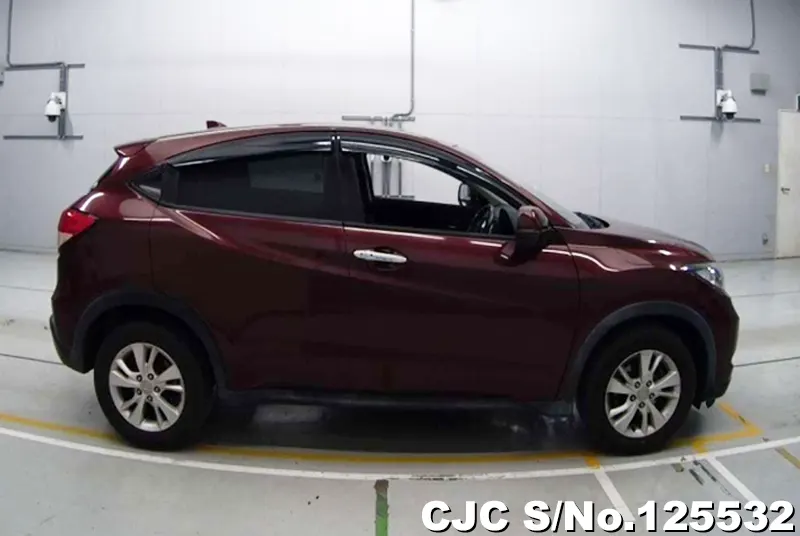 Honda Vezel in Wine for Sale Image 4