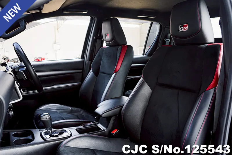 Toyota Hilux in Black for Sale Image 9