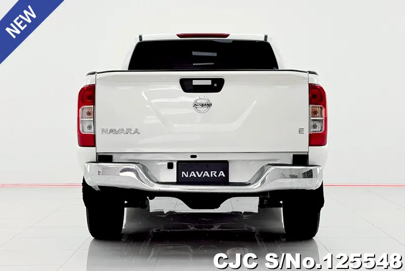 Nissan Navara in White for Sale Image 3