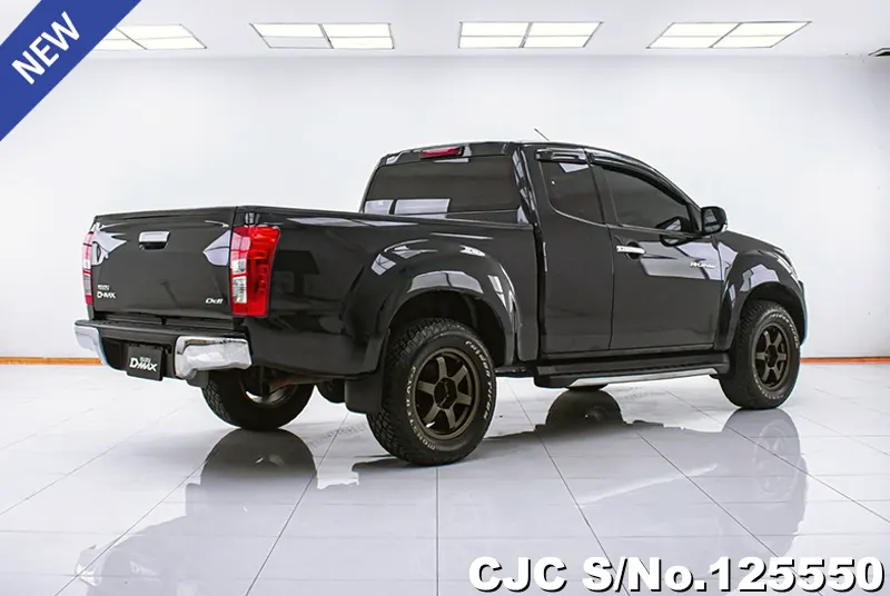 Isuzu D-Max in Black for Sale Image 1