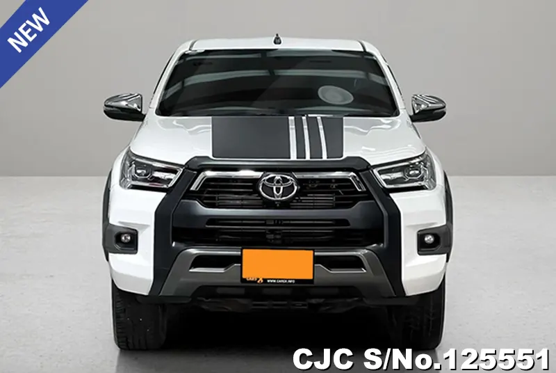 Toyota Hilux in White for Sale Image 2