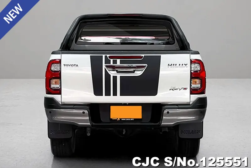 Toyota Hilux in White for Sale Image 3