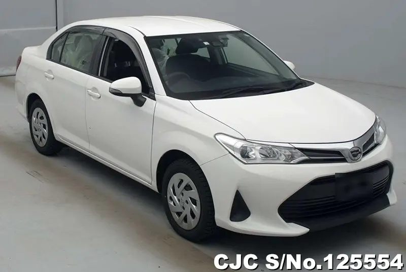 Toyota / Corolla Axio 2018