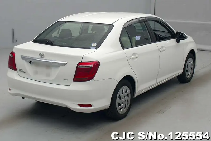 Toyota Corolla Axio in White for Sale Image 2