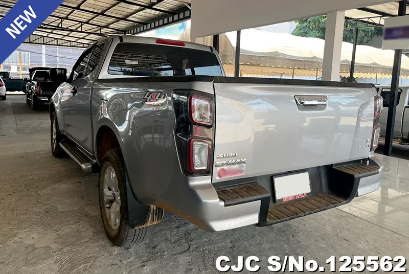 Isuzu D-Max in Gray for Sale Image 1
