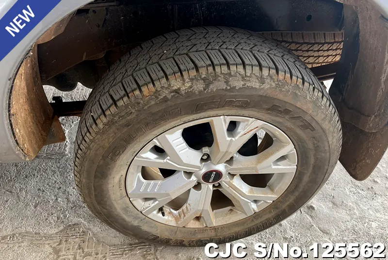 Isuzu D-Max in Gray for Sale Image 11