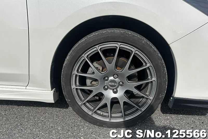 Subaru Impreza G4 in White for Sale Image 13