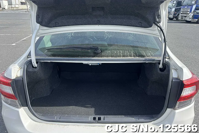 Subaru Impreza G4 in White for Sale Image 8