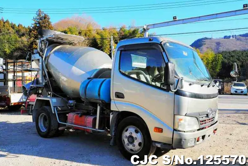 Hino / Dutro 2010