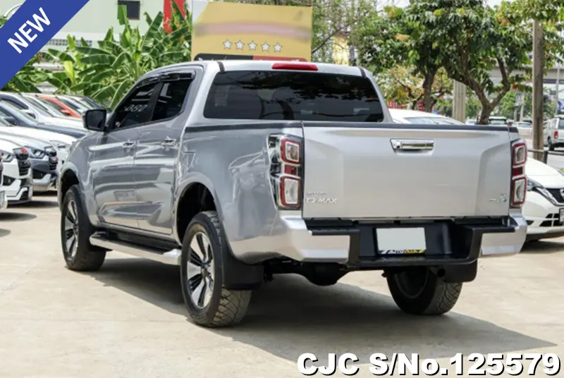 Isuzu D-Max in Silver for Sale Image 1