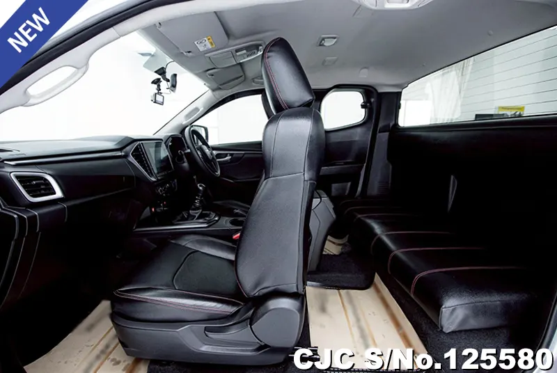 Isuzu D-Max in Silver for Sale Image 9