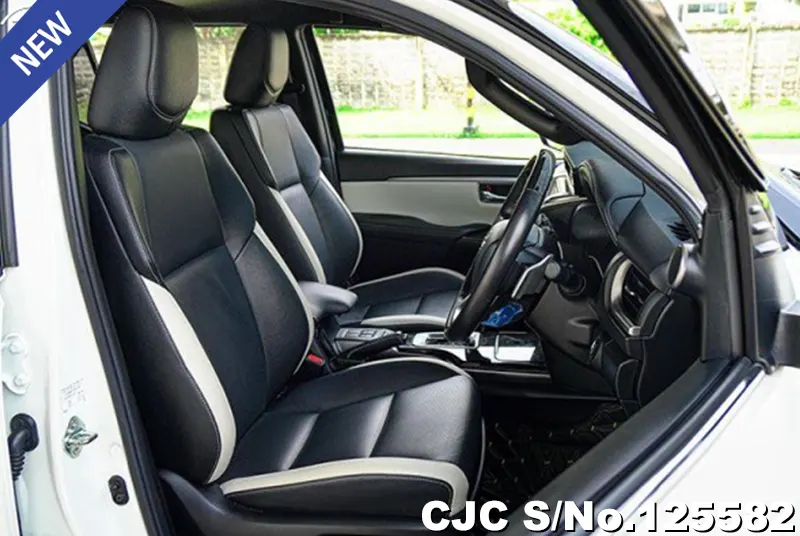Toyota Fortuner in White for Sale Image 7