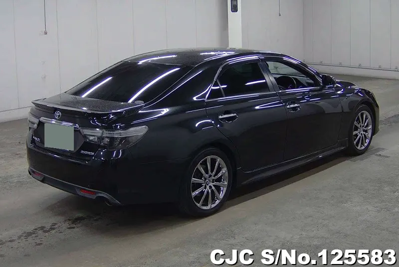Toyota Mark X in Black for Sale Image 2