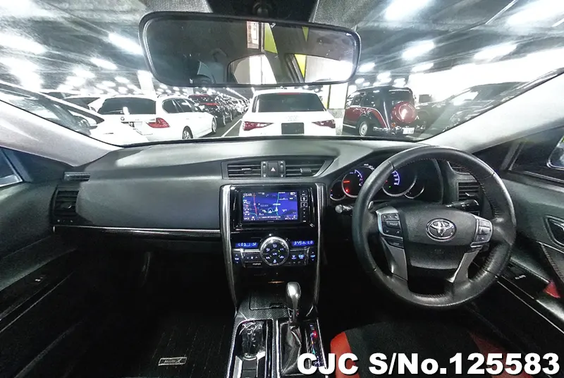 Toyota Mark X in Black for Sale Image 4