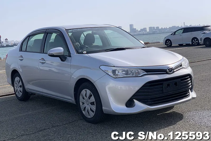 Toyota / Corolla Axio 2015