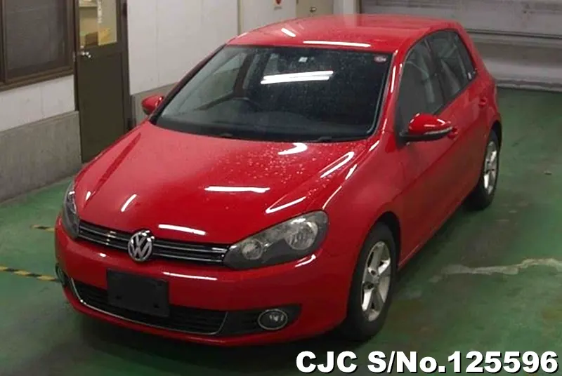 Volkswagen Golf in Red for Sale Image 3