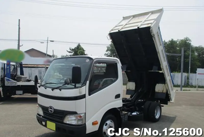 Hino / Dutro 2011 Hino / Dutro 2011