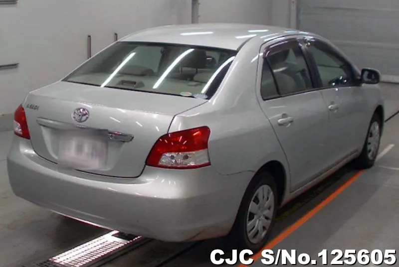 Toyota Belta in Silver for Sale Image 2