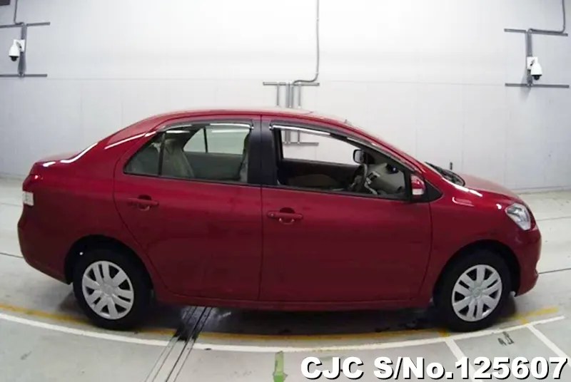 Toyota Belta in Red for Sale Image 4