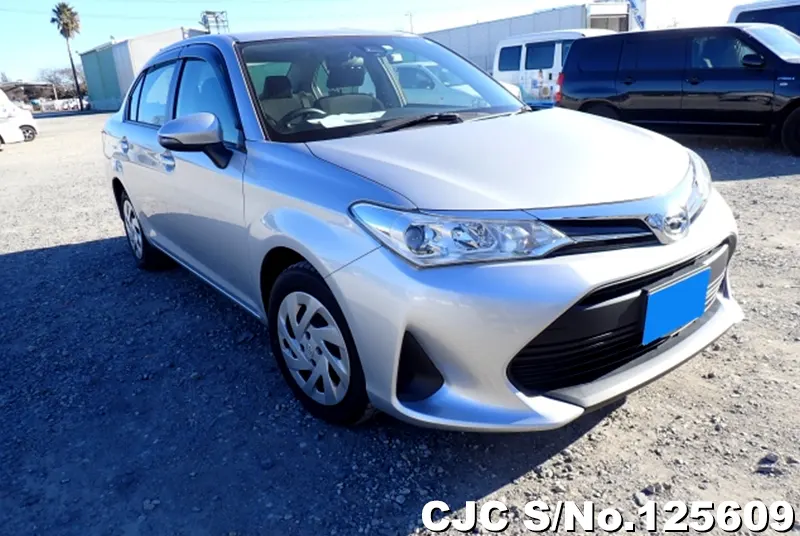 Toyota / Corolla Axio 2018