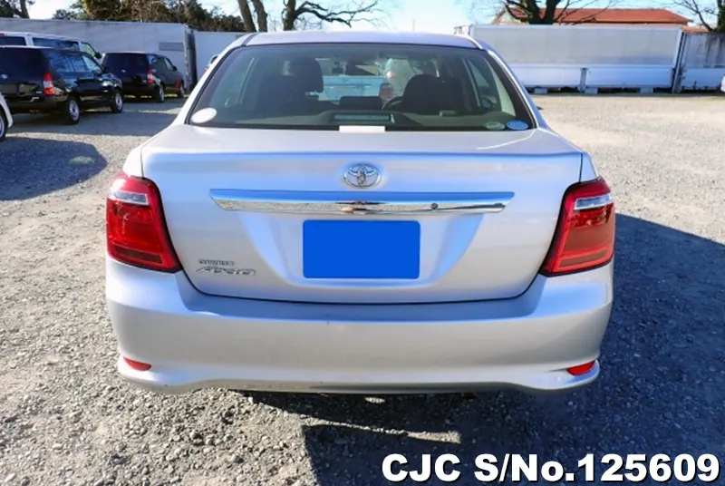 Toyota Corolla Axio in Silver for Sale Image 3