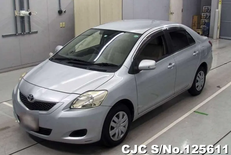 Toyota Belta in Silver for Sale Image 3