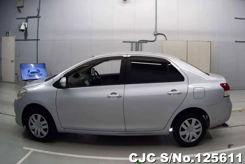 Toyota Belta in Silver for Sale Image 5