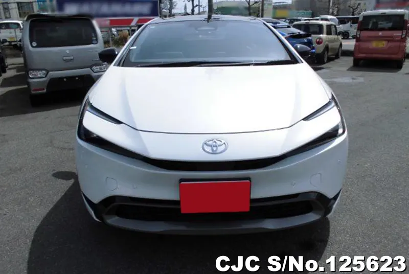 Toyota Prius in Pearl for Sale Image 4
