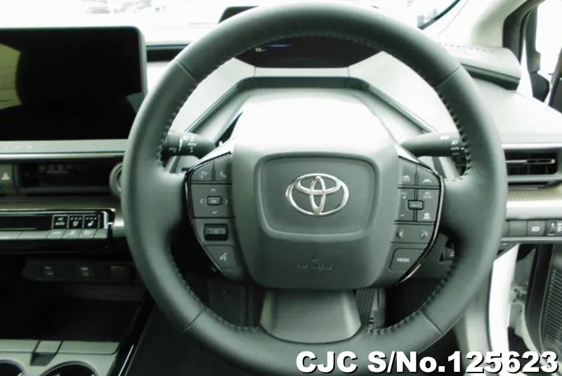 Toyota Prius in Pearl for Sale Image 13