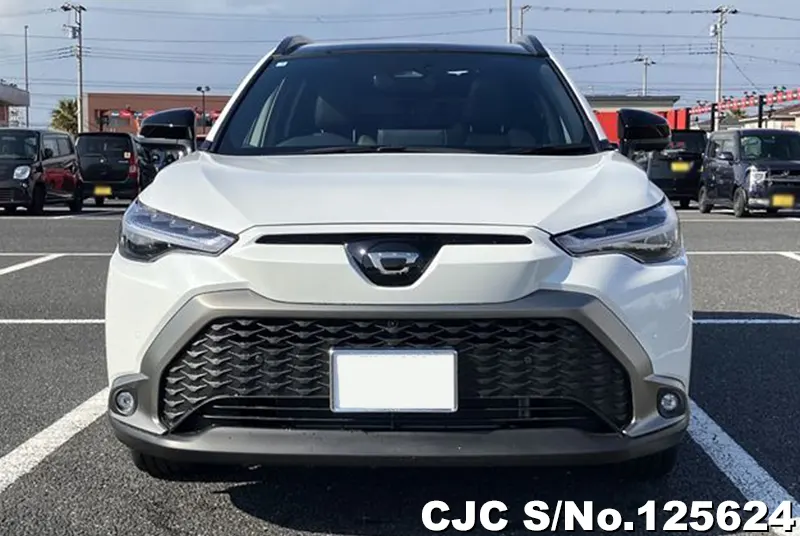 Toyota Corolla Cross in Pearl for Sale Image 4