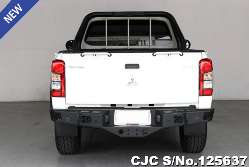 Mitsubishi Triton in White for Sale Image 3