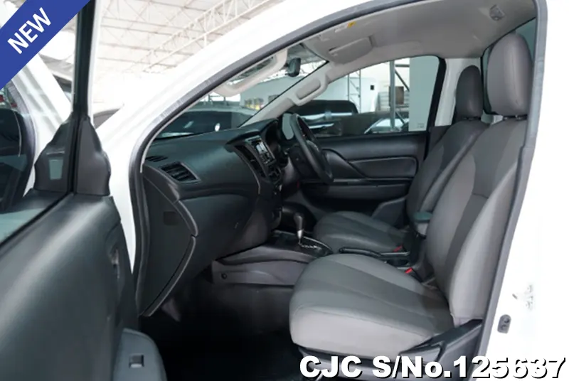 Mitsubishi Triton in White for Sale Image 5