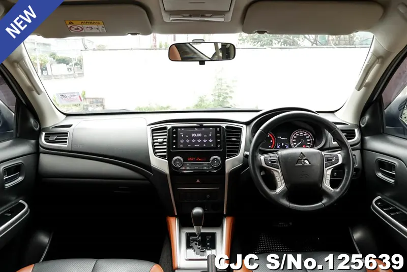 Mitsubishi Triton in White for Sale Image 6