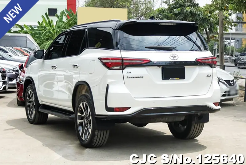 Toyota Fortuner in White for Sale Image 1