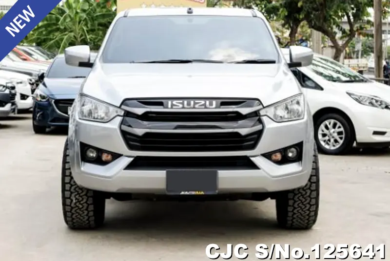 Isuzu D-Max in Silver for Sale Image 3