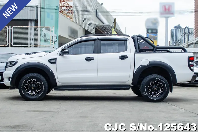 Ford Ranger in White for Sale Image 7