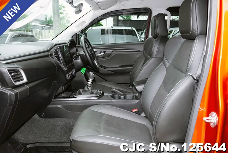 Isuzu D-Max in Orange for Sale Image 9