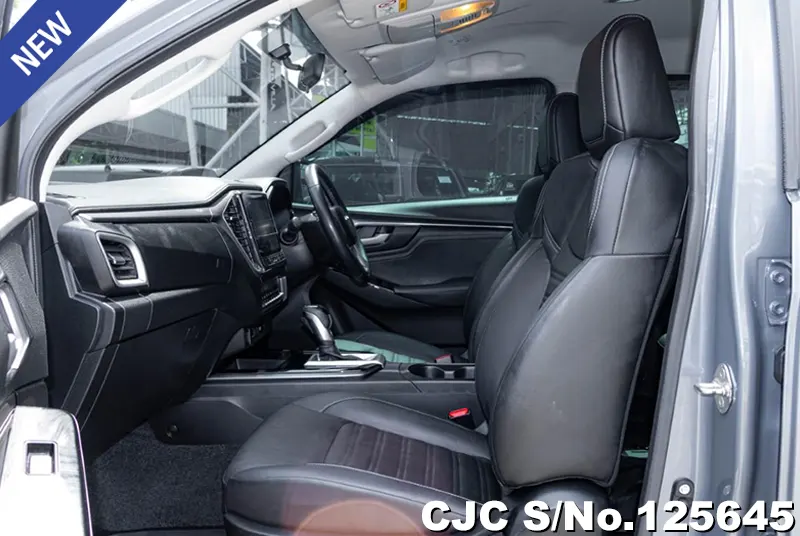 Isuzu D-Max in Gray for Sale Image 10