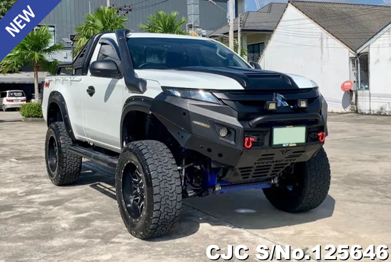 Mitsubishi / Triton 2020