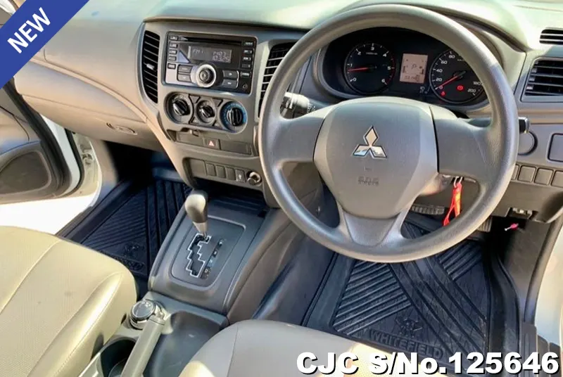 Mitsubishi Triton in White for Sale Image 6