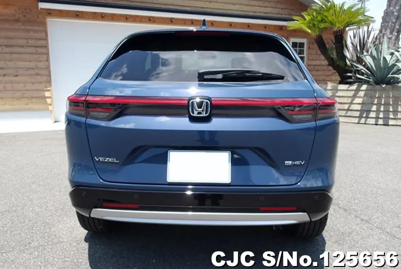 Honda Vezel in Blue for Sale Image 5
