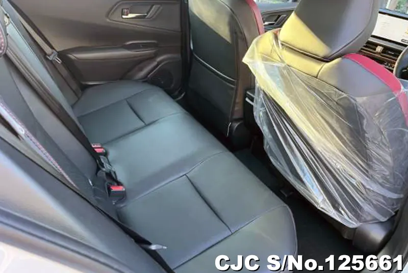 Toyota Prius in Pearl for Sale Image 10