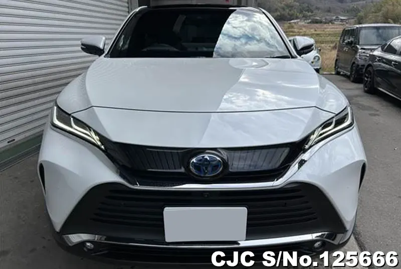 Toyota Harrier in Pearl for Sale Image 4