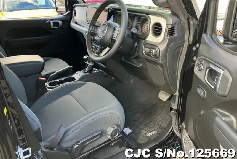 Jeep Wrangler in Black for Sale Image 6